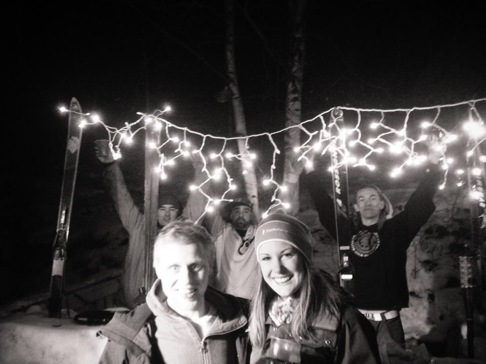 Kicking Horse Backpacker Hostel Golden Esterno foto